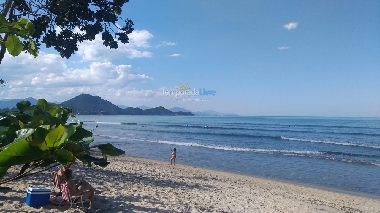 Casa para alquiler de vacaciones em Ubatuba (Praia das Toninhas)