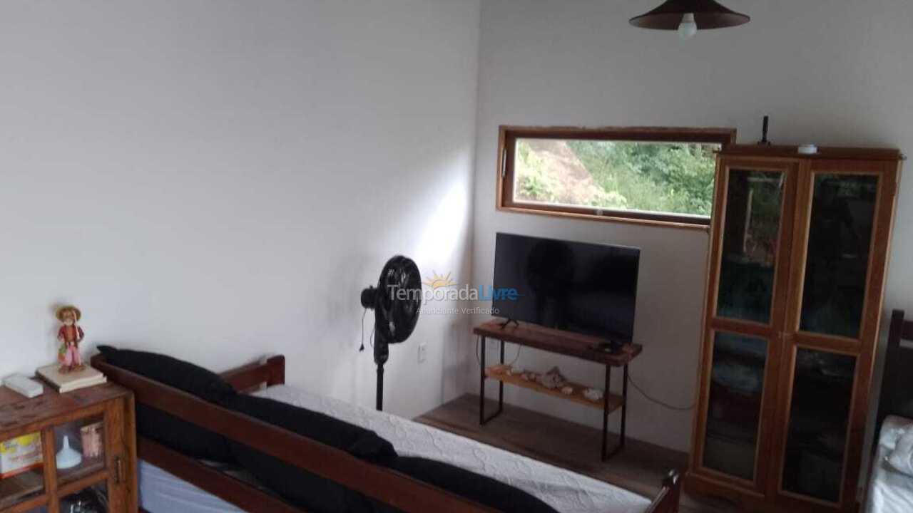 Casa para alquiler de vacaciones em Ilha Grande (Praia da Longa)