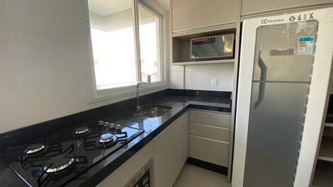 LM201 – Gran apartamento de 2 habitaciones en Mariscal Bombinhas SC