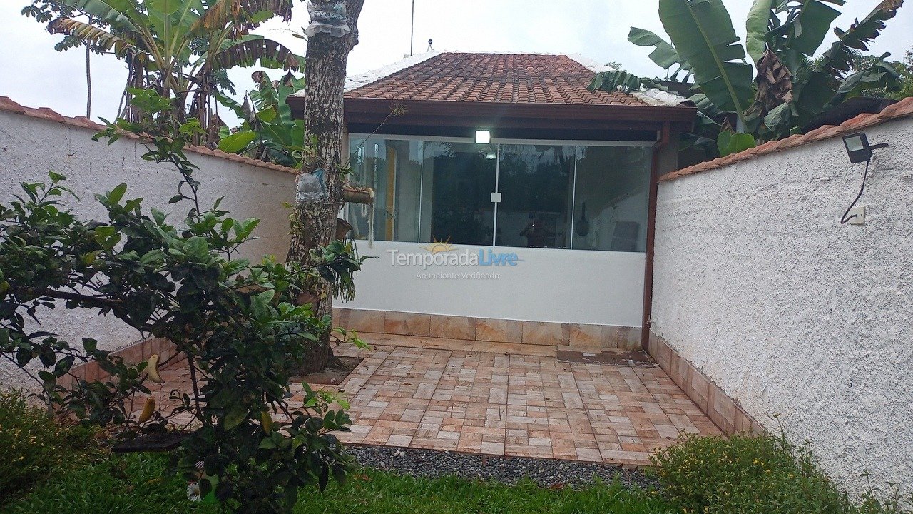 Casa para aluguel de temporada em Peruíbe (Estância Santa Cruz)
