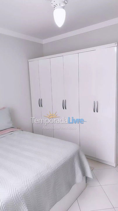 Apartment for vacation rental in Itapema (Meia Praia)