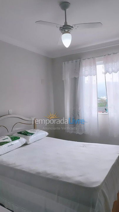 Apartment for vacation rental in Itapema (Meia Praia)