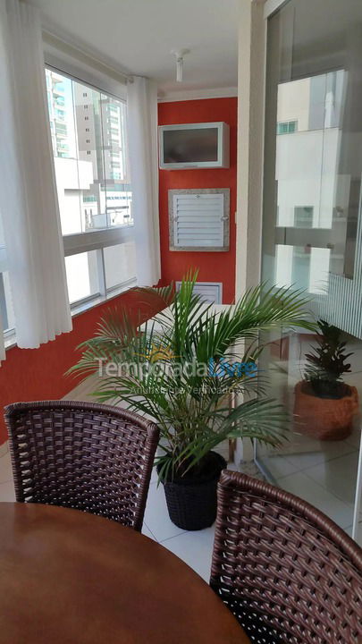 Apartment for vacation rental in Itapema (Meia Praia)