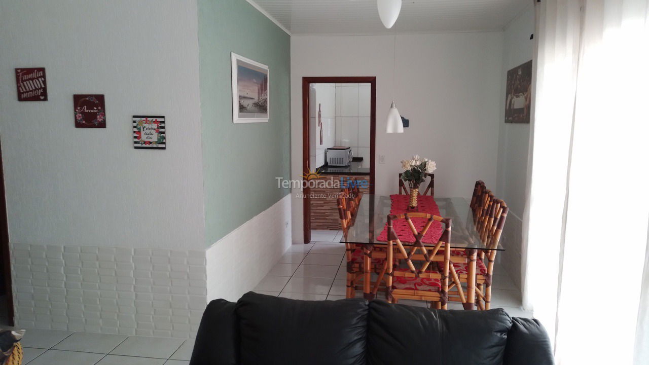 Casa para alquiler de vacaciones em Guaratuba (Balneário Eliane)