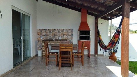 House with great location, 100 meters from the beach.