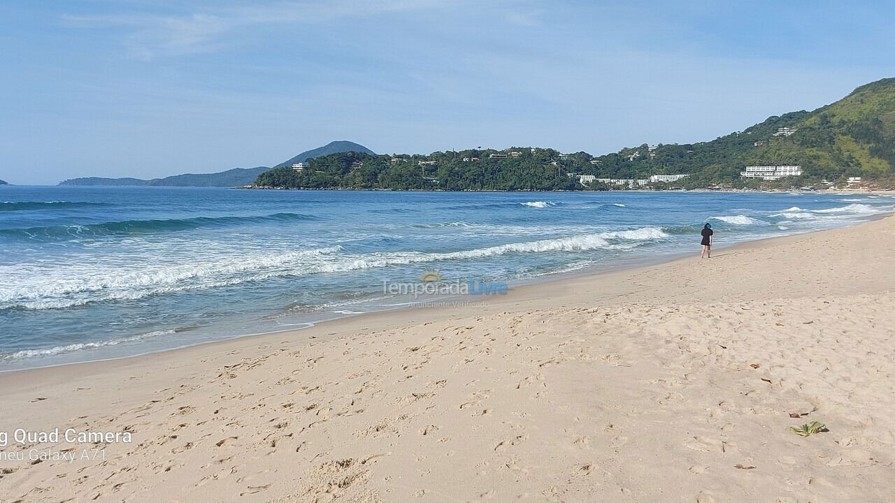 Apartamento para aluguel de temporada em Ubatuba (Praia das Toninhas)