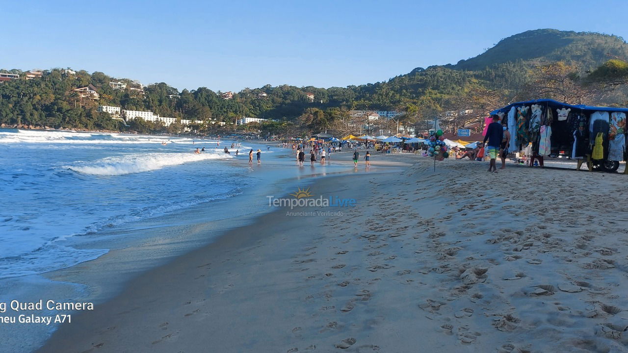 Apartamento para aluguel de temporada em Ubatuba (Praia das Toninhas)