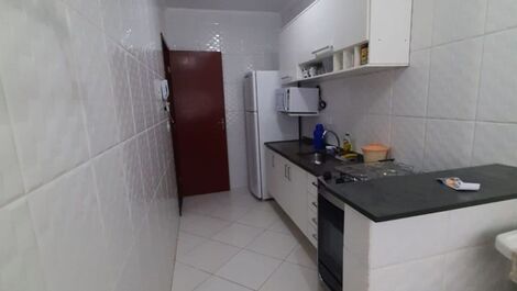 Apto P. das Toninhas, 6 pessoas, 150m da Praia, 2 Q- Ar Cond - Wi-Fi