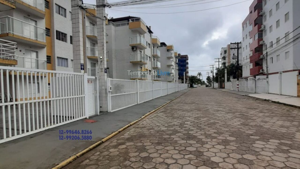 Apartamento para aluguel de temporada em Ubatuba (Praia das Toninhas)