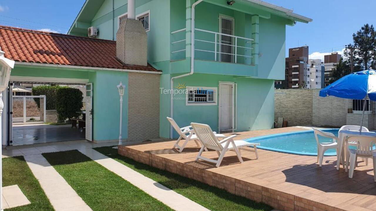 House for vacation rental in Governador Celso Ramos (Praia de Palmas)