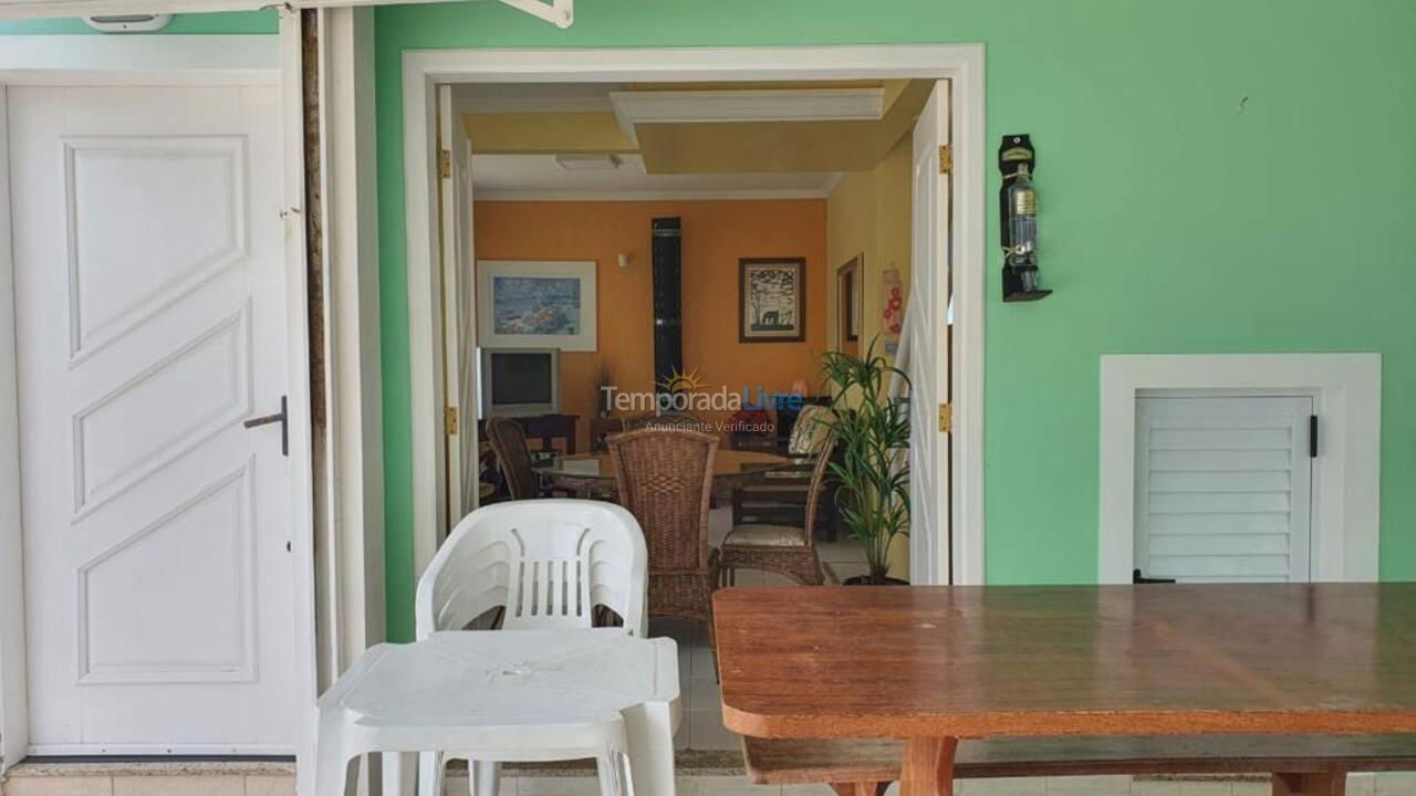 Casa para alquiler de vacaciones em Governador Celso Ramos (Praia de Palmas)