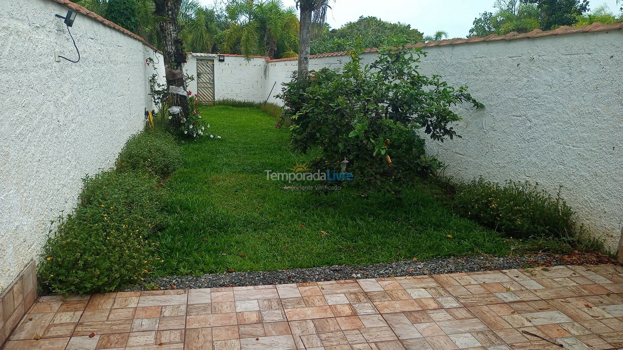 Casa para aluguel de temporada em Peruíbe (Estância Santa Cruz)