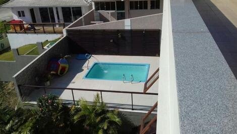 Casa con piscina para 8/10 personas en Garopaba/SC