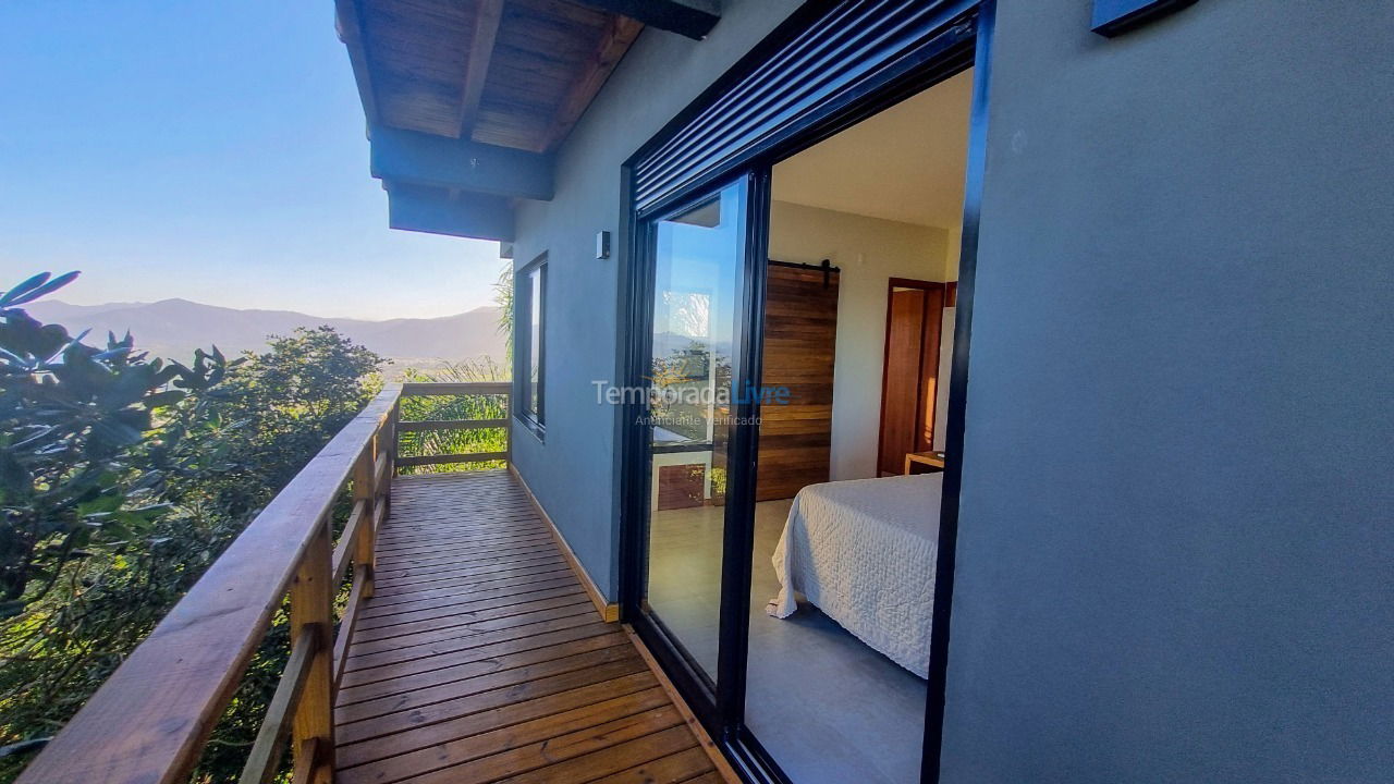 Casa para aluguel de temporada em Garopaba (Praia do Silveira)