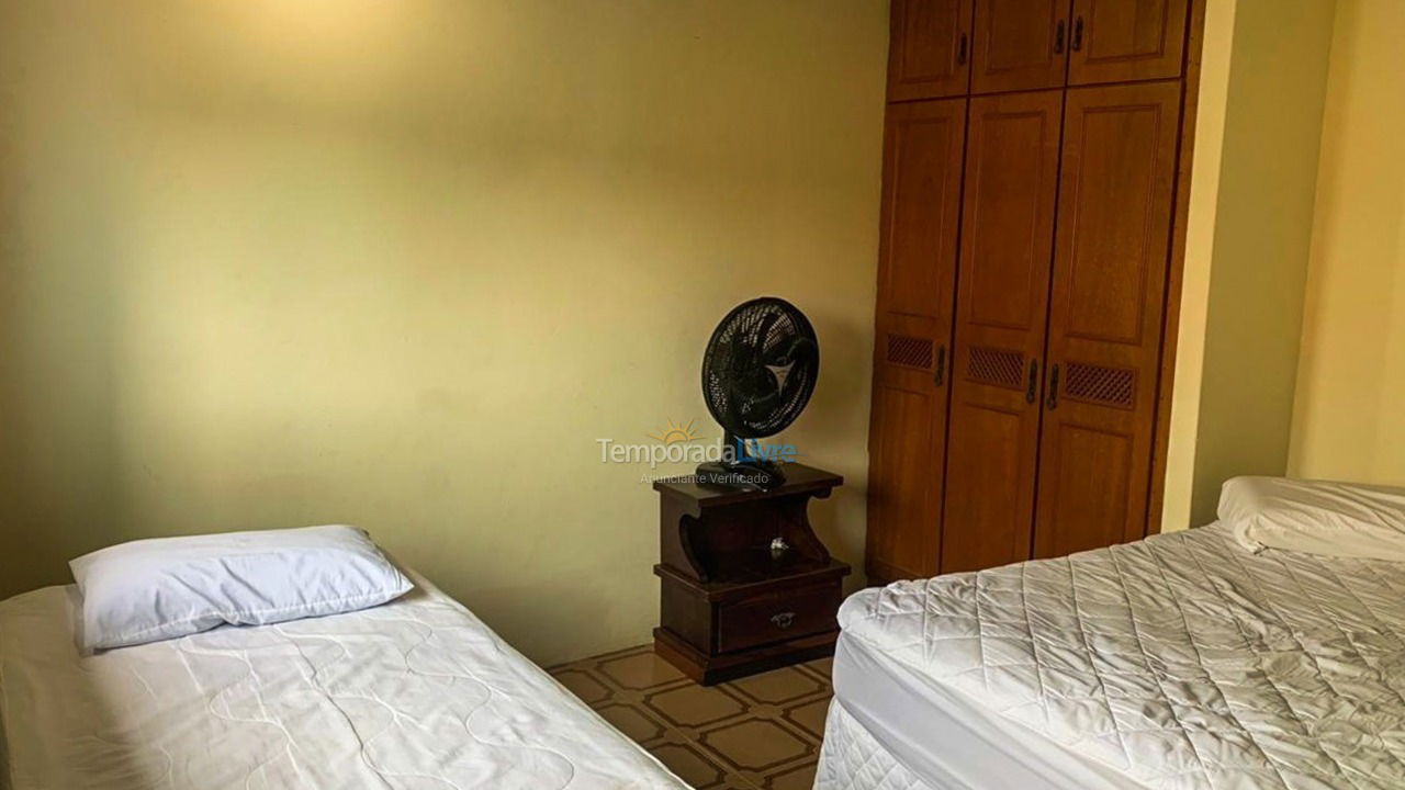 House for vacation rental in Garopaba (Centro)