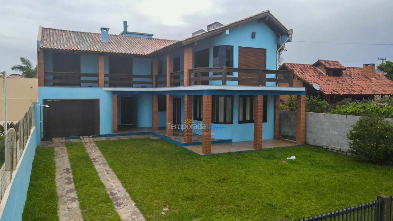 House for vacation rental in Garopaba (Centro)