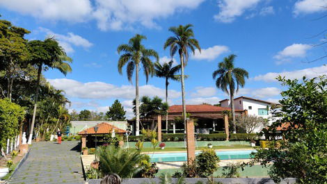 CHACARA EM IBIUNA,PISCINA AQUECIDA, QUADRA DE TÊNIS, COMPO DE FUTEBOL