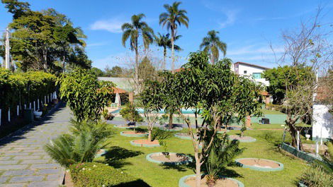 CHACARA EM IBIUNA,PISCINA AQUECIDA, QUADRA DE TÊNIS, COMPO DE FUTEBOL