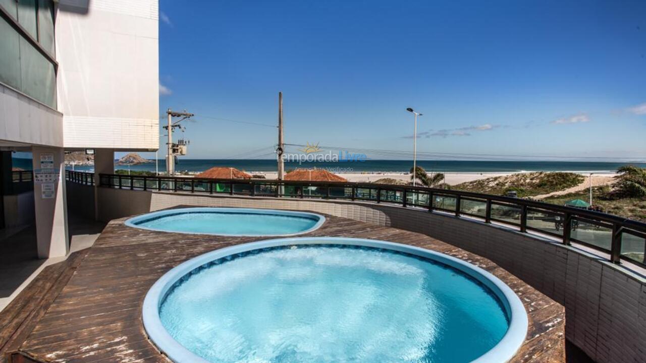 Apartamento para aluguel de temporada em Arraial do Cabo (Praia Grande)