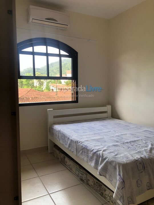 Casa para aluguel de temporada em Ubatuba (Pereque Mirim)