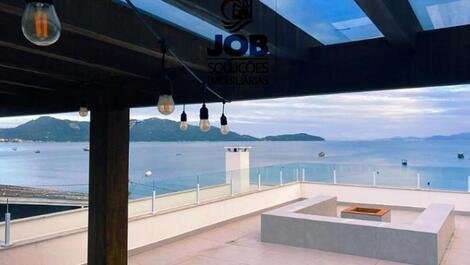Impecable casa situada sobre la arena en Morrinhos!!!