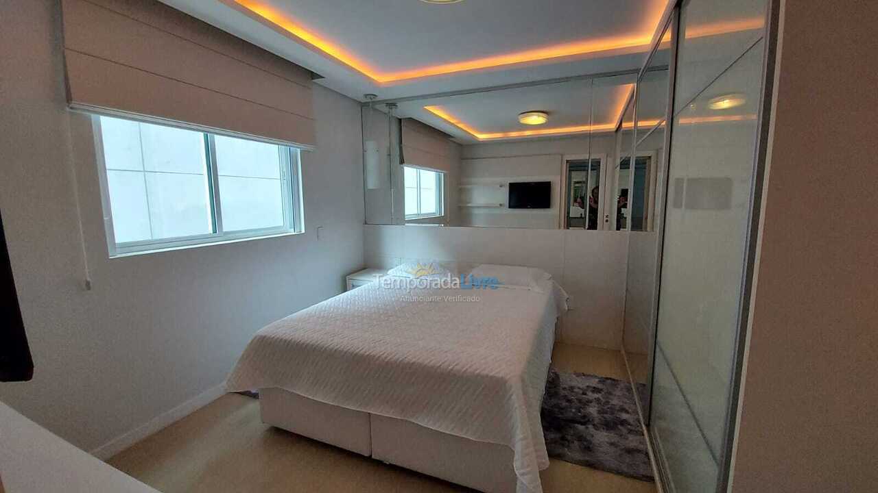 Apartamento para aluguel de temporada em Balneário Camboriú (Barra Sul)