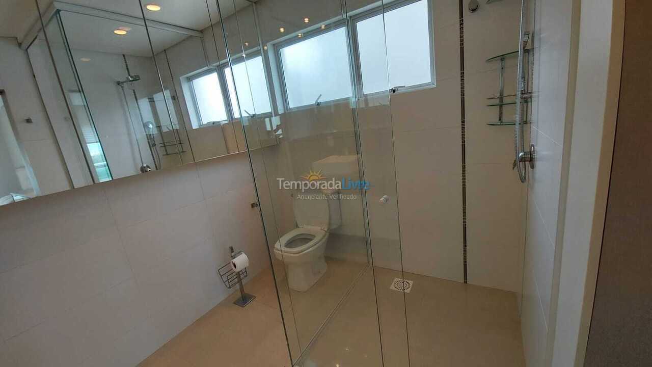Apartamento para aluguel de temporada em Balneário Camboriú (Barra Sul)