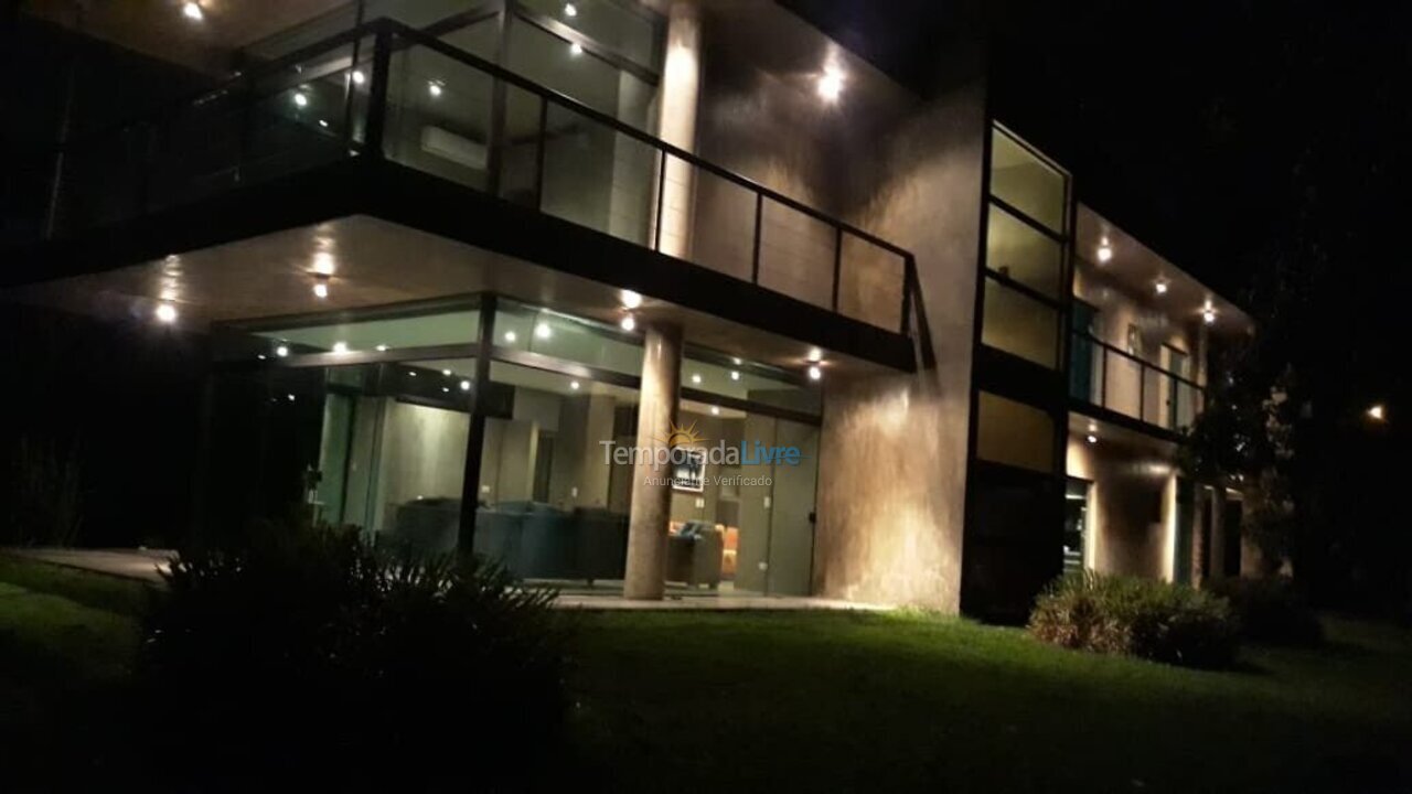 Casa para aluguel de temporada em São Roque (Sp Alto da Serra)