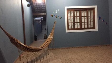 Casa confortável para temporada situada na melhor praia de Caraguá!