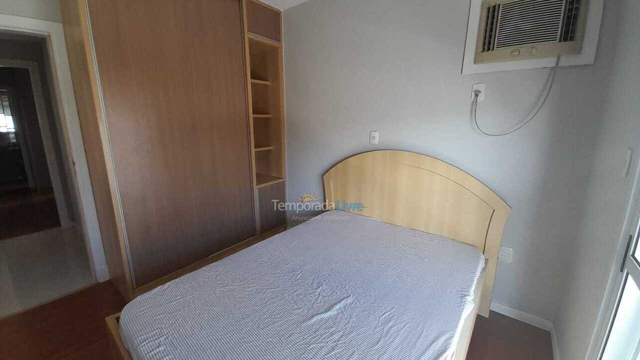 Apartamento para aluguel de temporada em Itapema (Meia Praia)