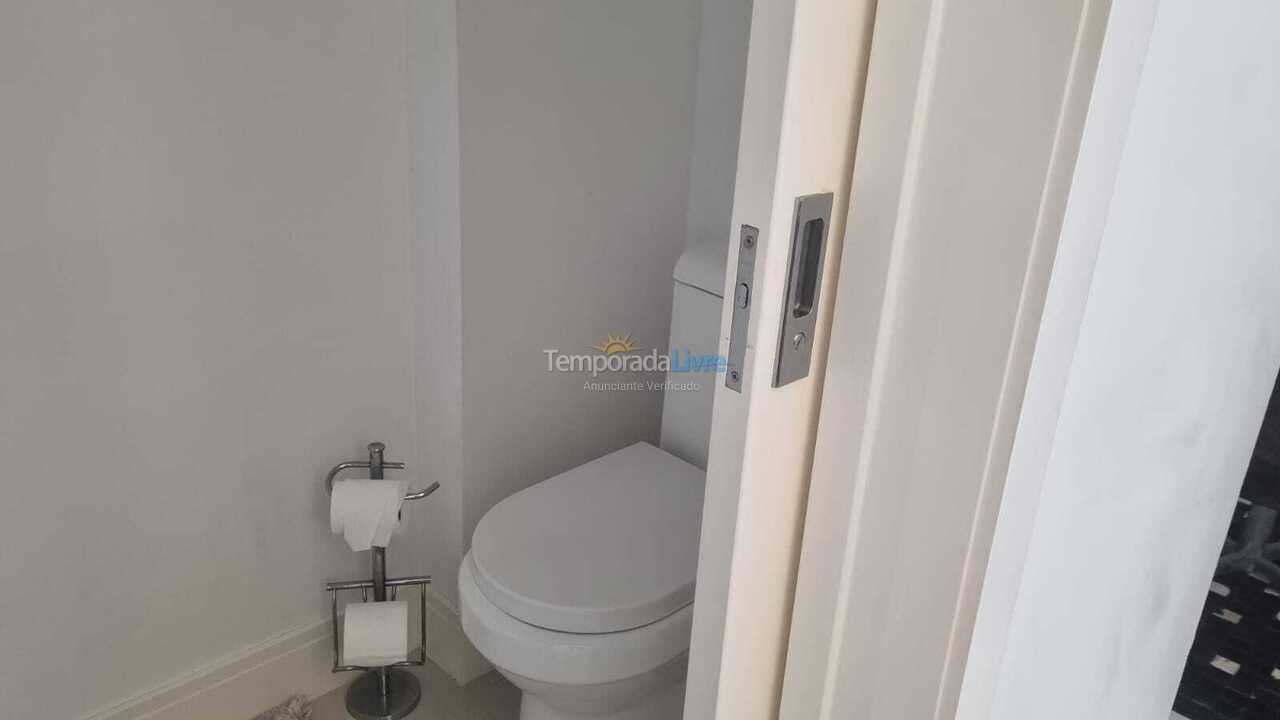 Apartamento para aluguel de temporada em Itapema (Meia Praia)