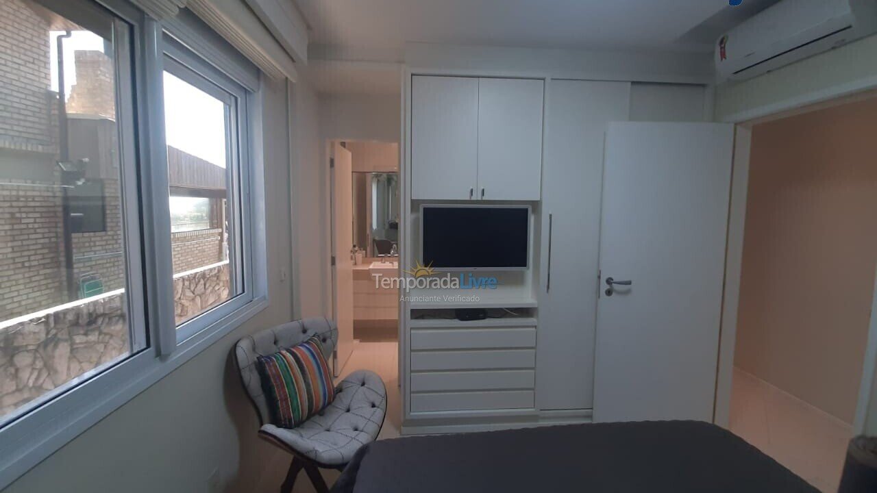 Apartment for vacation rental in Florianópolis (Praia da Lagoinha)