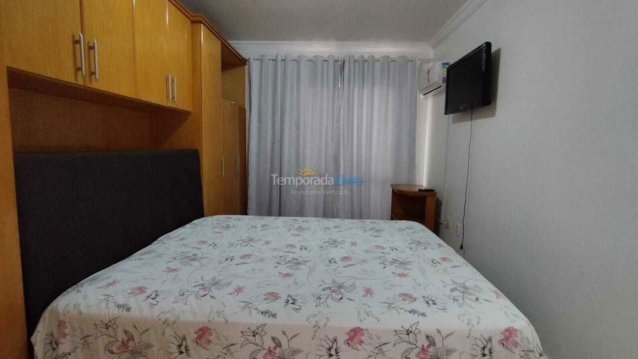 Apartamento para aluguel de temporada em Itapema (Meia Praia)