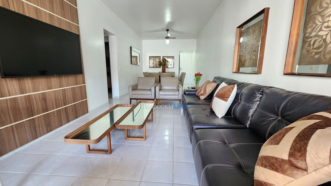 Apartamento para aluguel de temporada em Guarujá (Pitangueiras)