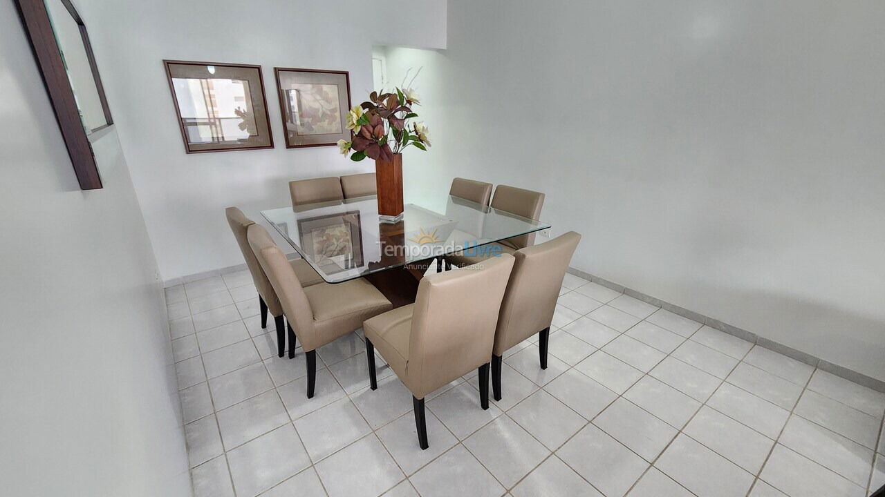 Apartamento para aluguel de temporada em Guarujá (Pitangueiras)