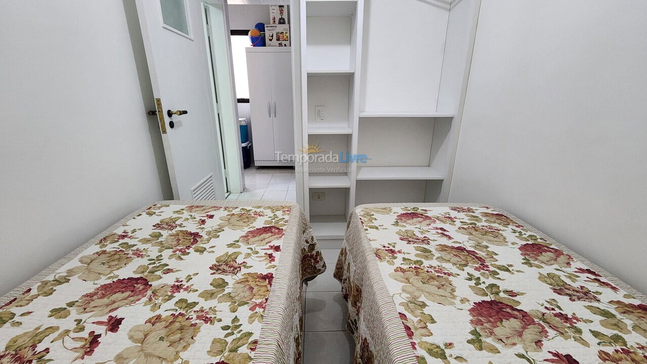 Apartamento para aluguel de temporada em Guarujá (Pitangueiras)