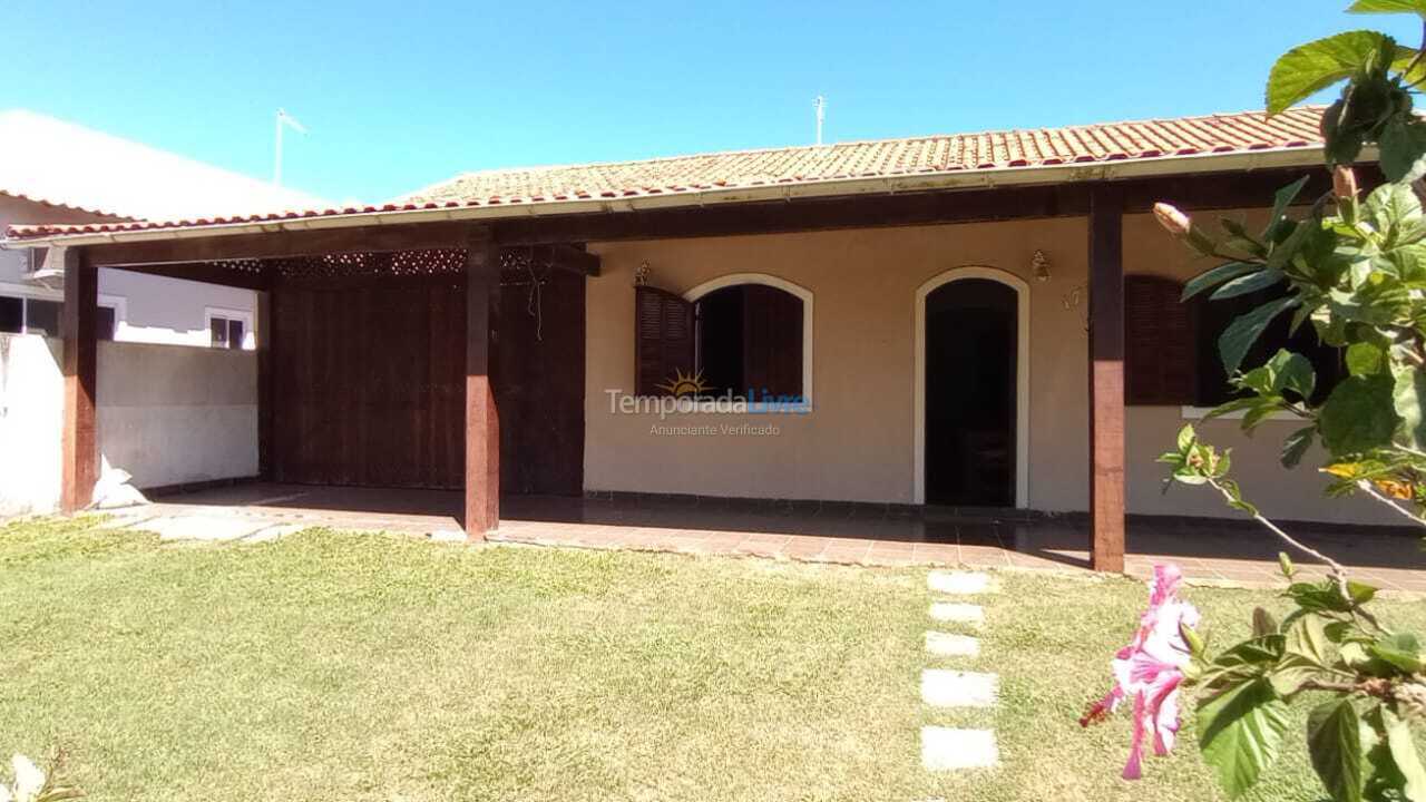 Casa para aluguel de temporada em Araruama (Praia Seca)