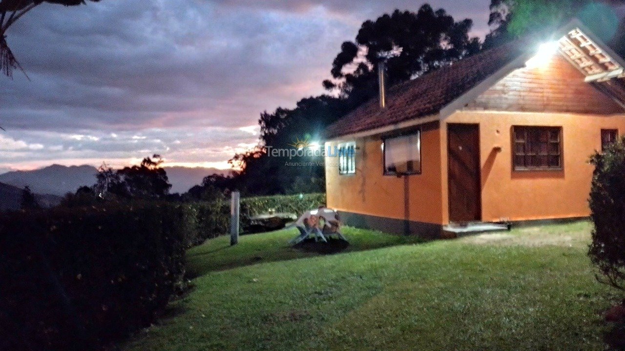 Casa para alquiler de vacaciones em Sao Bento do Sapucai (Paiol Grande Toldi)