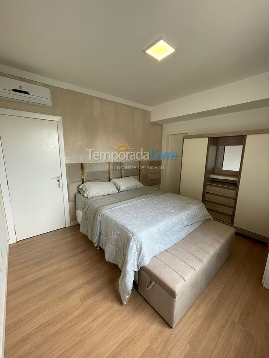 Apartamento para aluguel de temporada em Itapema (Andorinhas)