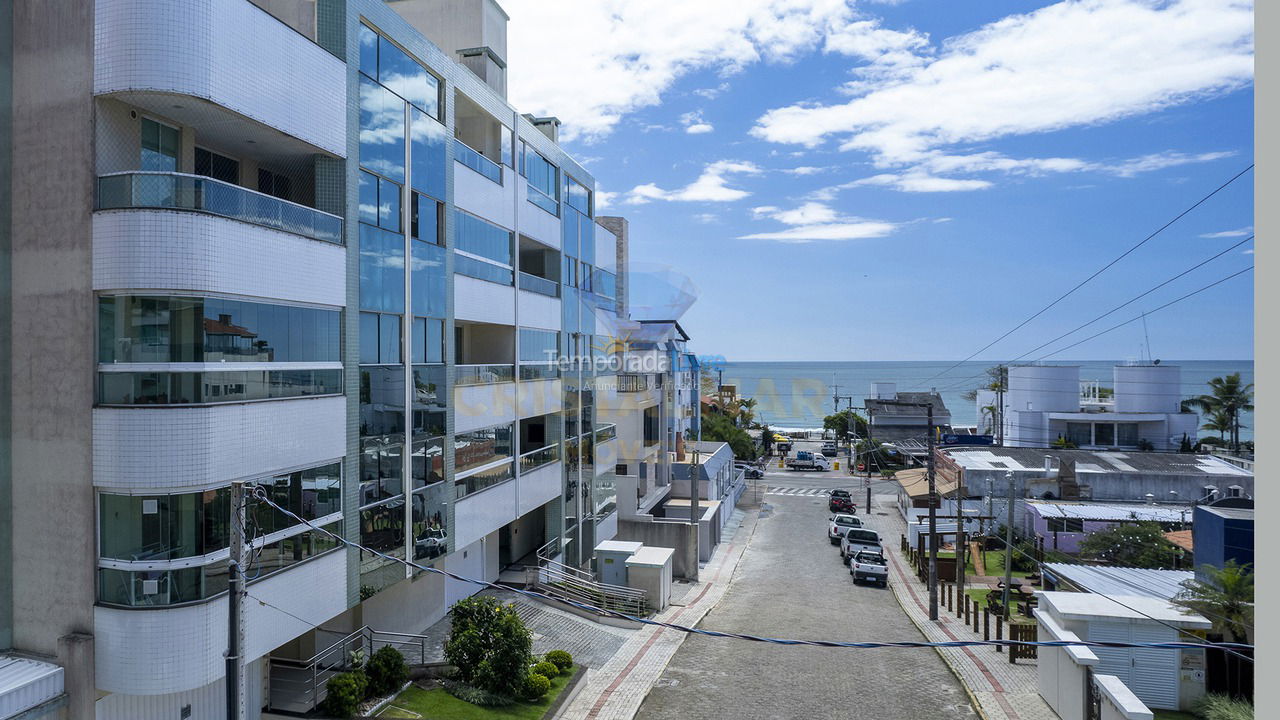 Apartamento para aluguel de temporada em Bombinhas (Praia de Bombas)