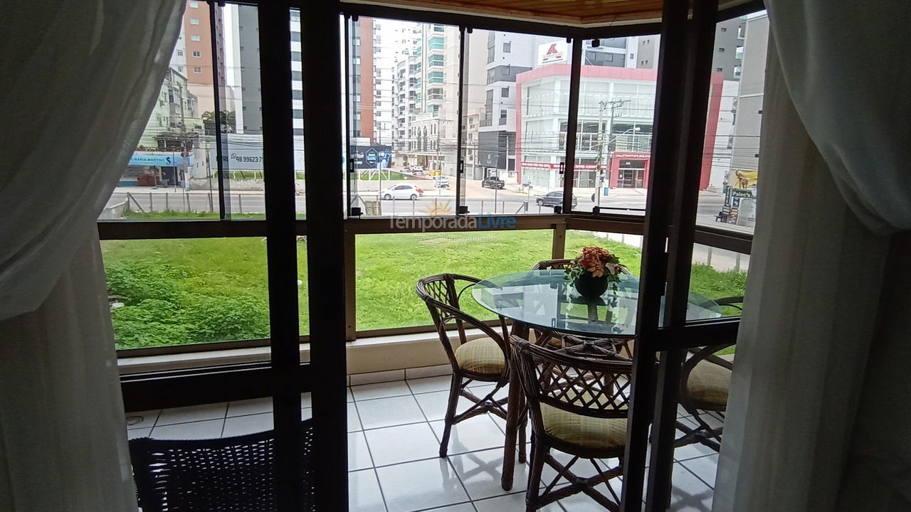 Apartamento para alquiler de vacaciones em Itapema (Meia Praia)