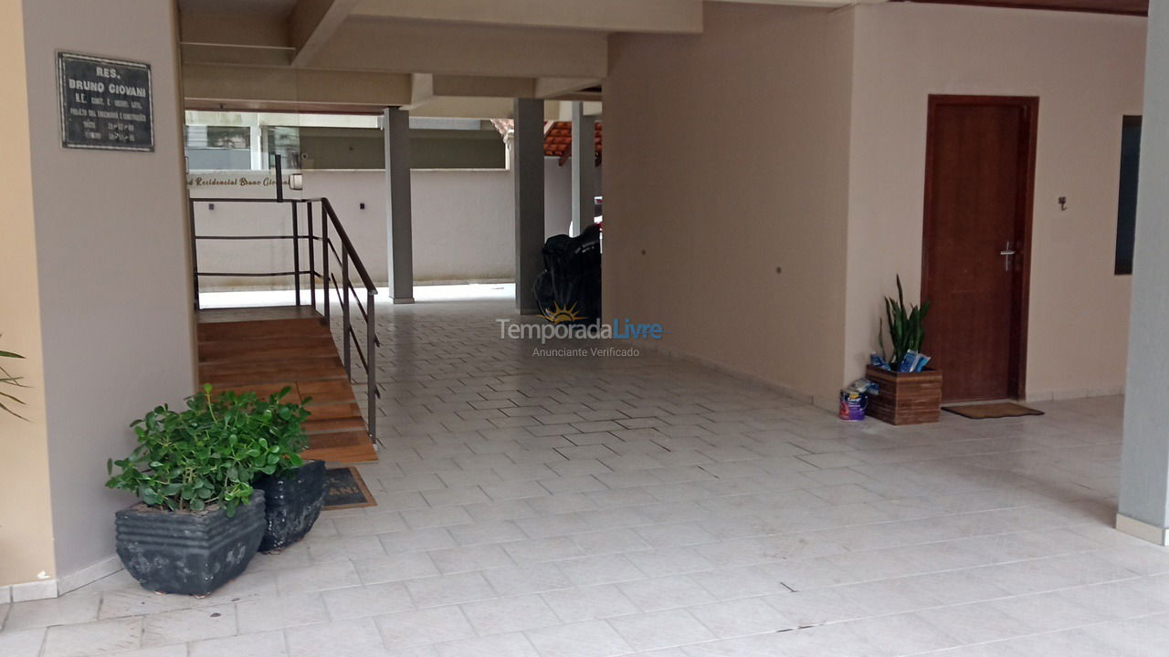 Apartamento para alquiler de vacaciones em Itapema (Meia Praia)