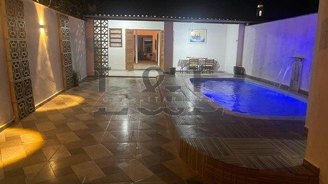 LeL Casa com piscina Itanhaem