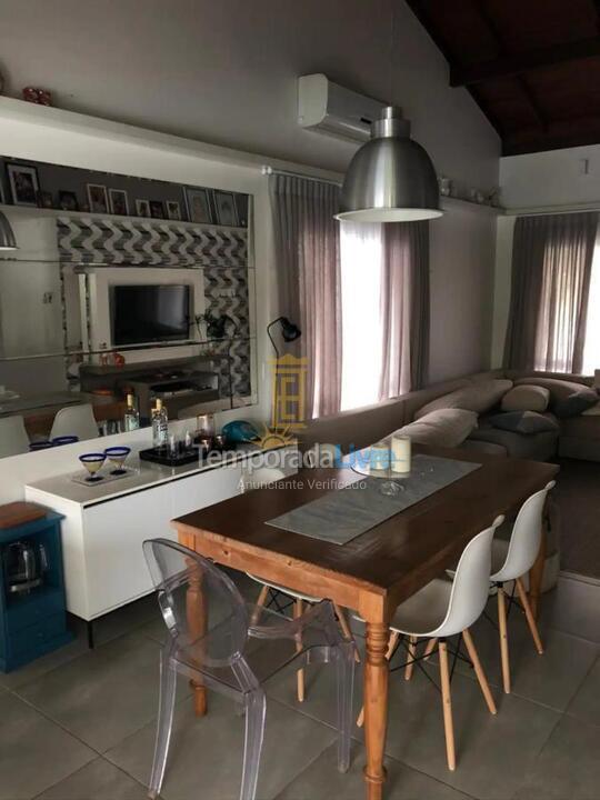 House for vacation rental in Florianopolis (Jurerê Internacional)