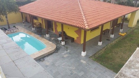 Beautiful House with Pool and Games Room and is Close to the Beach