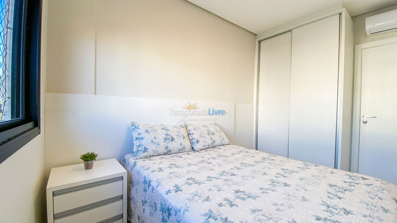 Apartment for vacation rental in Governador Celso Ramos (Praia de Palmas)