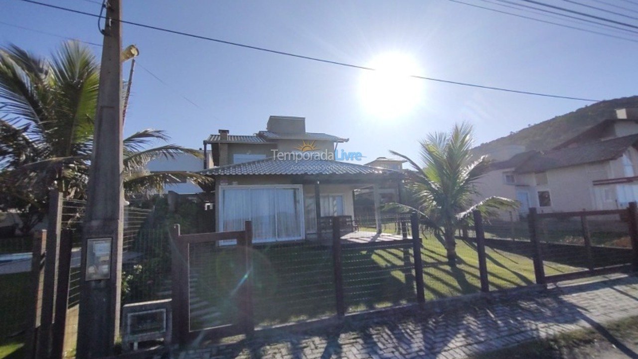House for vacation rental in São Francisco do Sul (Itaguaçu)