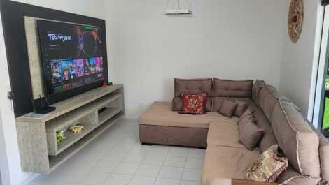 Sala ampla, com excelente sofá e com uma gigante e espetacular smart tv lg 75" nanocell 4k/ultra hd 