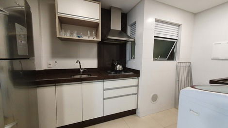 Belissimo apartamento no centro de Bombinhas