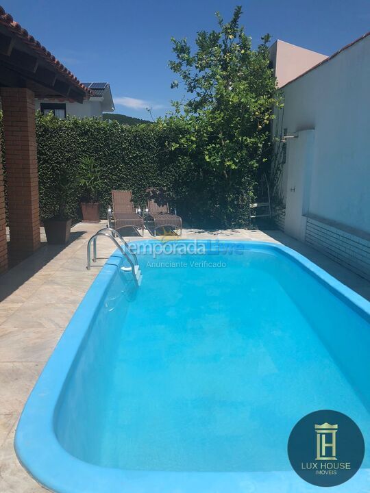 Casa para aluguel de temporada em Florianopolis (Jurerê Internacional)